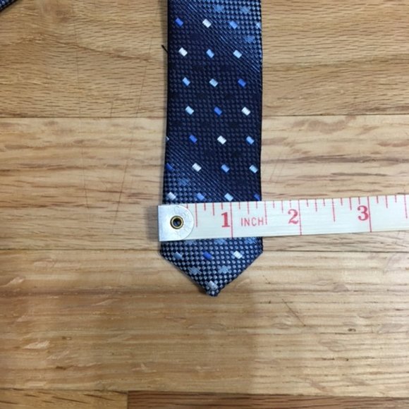 Hand Made, 100% Thai silk, Navy Blue with Pocka dot design, Men’s Tie - Picture 7 of 11